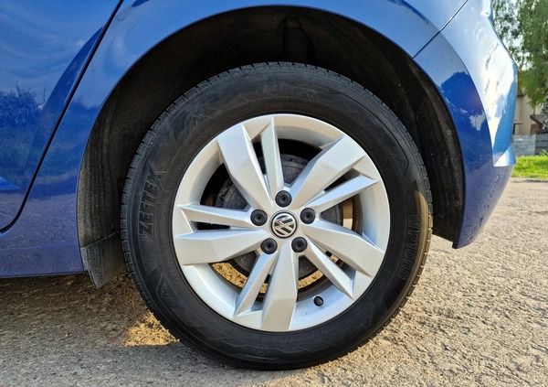 Volkswagen Polo cena 45500 przebieg: 118000, rok produkcji 2018 z Warszawa małe 121